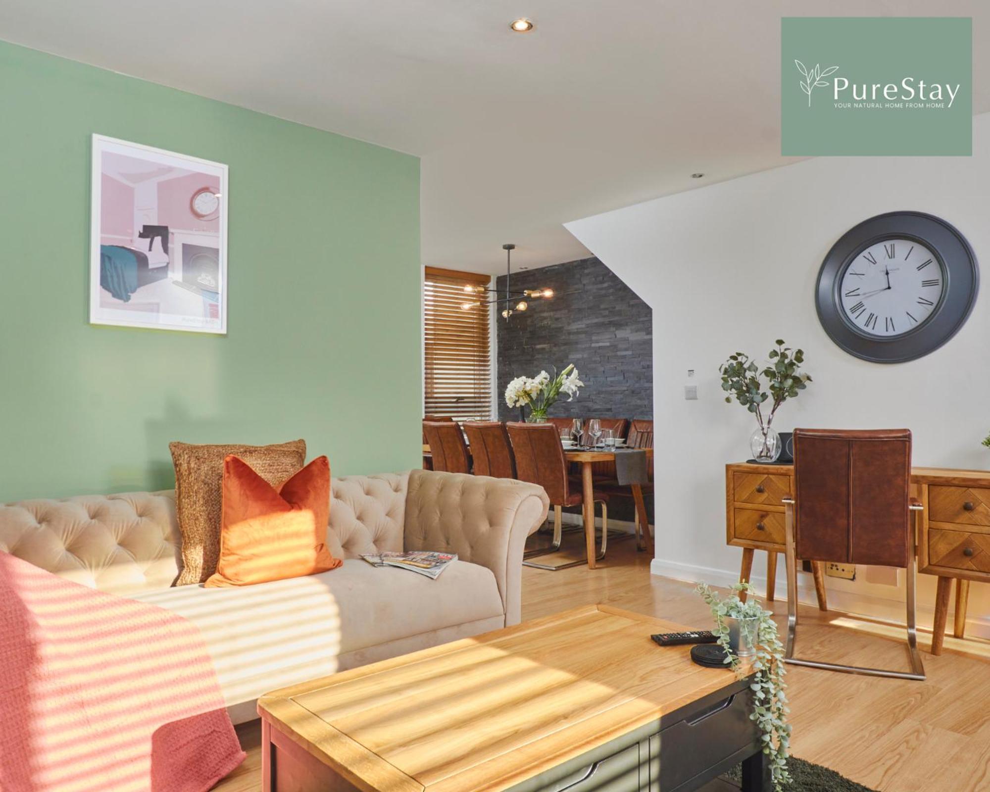 Superb House Manchester Near Etihad With Free Parking Sleeps 8 Extérieur photo